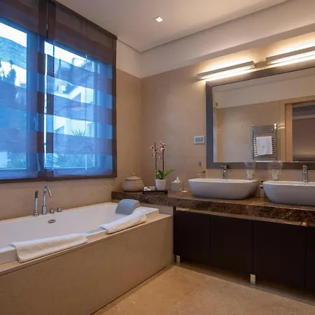 Alexandar Montenegro Luxury Suites & Spa Budva Exterior photo